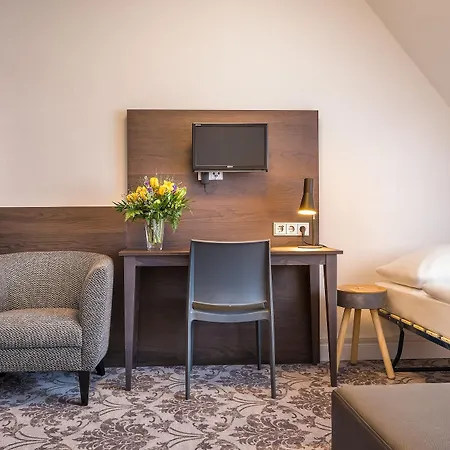 Signature Astoria