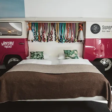 Hotel Superbude Altona