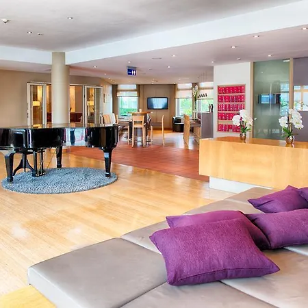 Leonardo Airport Hotell