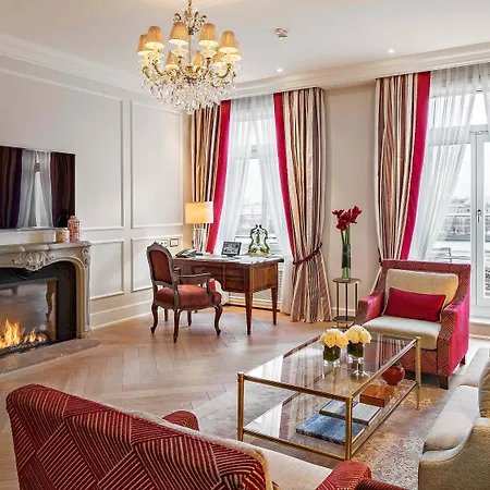 Fairmont Vier Jahreszeiten, Des Jahres 2023 & 2024- 101 Besten Szálloda 5*