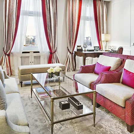 Szálloda Fairmont Vier Jahreszeiten, Des Jahres 2023 & 2024- 101 Besten