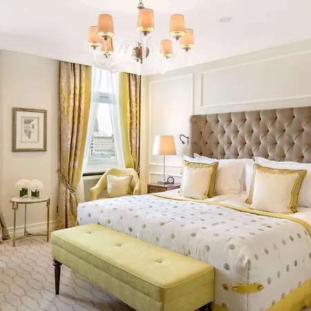 Fairmont Vier Jahreszeiten, Des Jahres 2023 & 2024- 101 Besten 5*