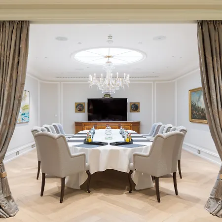 Fairmont Vier Jahreszeiten, Des Jahres 2023 & 2024- 101 Besten Hamburg
