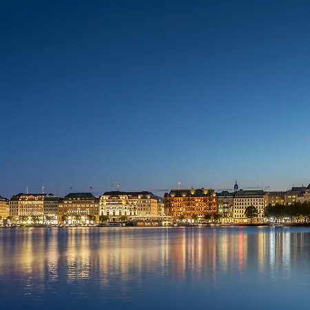 Fairmont Vier Jahreszeiten, Des Jahres 2023 & 2024- 101 Besten Szálloda Hamburg
