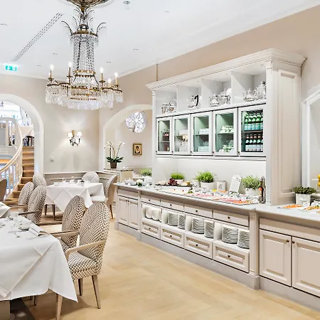 Fairmont Vier Jahreszeiten, Des Jahres 2023 & 2024- 101 Besten Szálloda