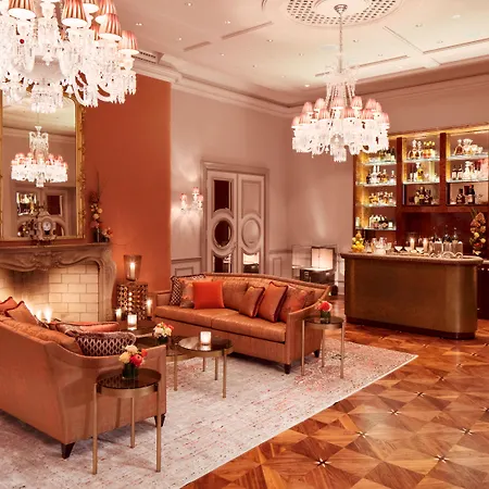 Fairmont Vier Jahreszeiten, Des Jahres 2023 & 2024- 101 Besten Szálloda 5*