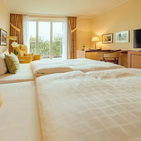 Grand Elysee Hotel 5*