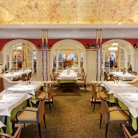 Grand Elysee Hotel
