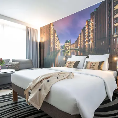 Novotel Alster 4*