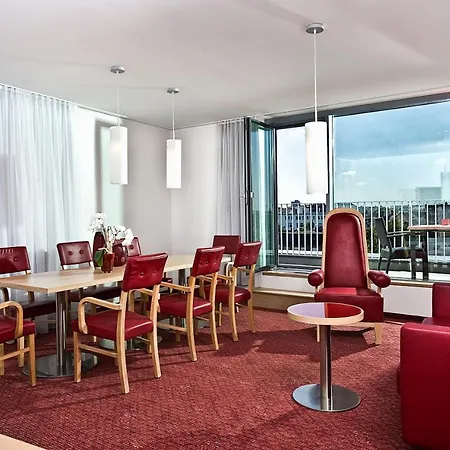 Arcotel Rubin 4* Hamburg