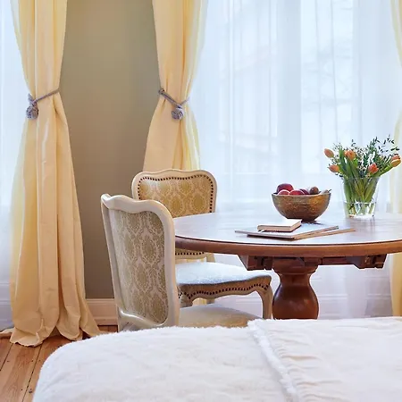 Bed & Breakfast Am Museum 3*