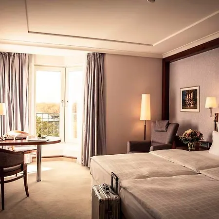 Grand Elysee Hotel