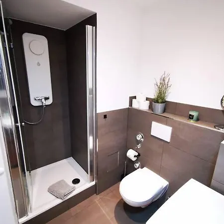 Appartement Hh 02 By Rockchair - Superhost Status - Modernes Mit Sonnigem Balkon & Premium Boxspringbetten In Winterhude - Geheimtipp *