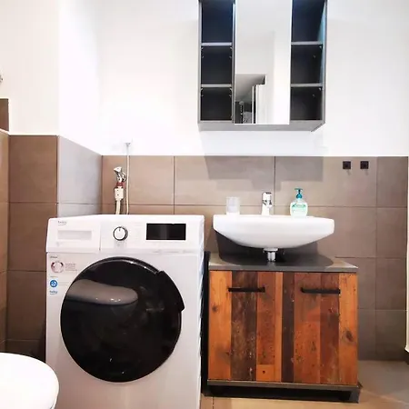 Appartement Hh 02 By Rockchair - Superhost Status - Modernes Mit Sonnigem Balkon & Premium Boxspringbetten In Winterhude - Geheimtipp *