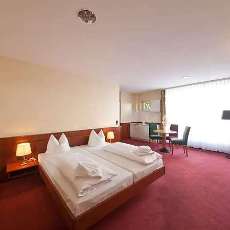 Hagemann Hafen Szálloda 3*