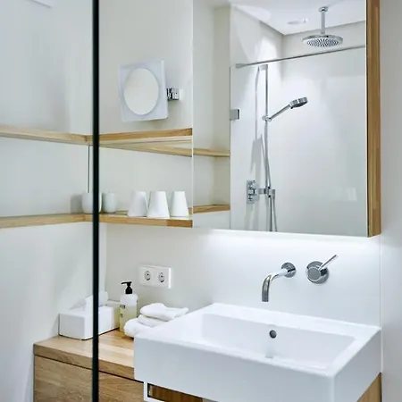 Wedina Serviced Apartmanhotel