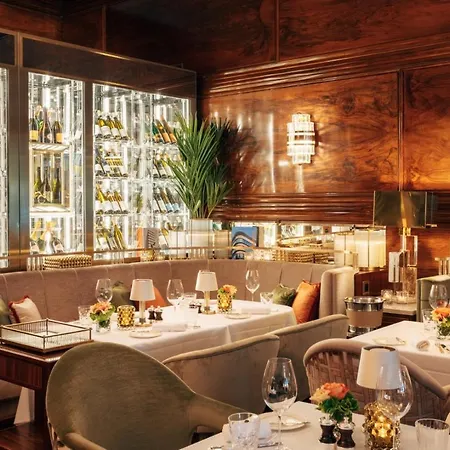 Fairmont Vier Jahreszeiten, Des Jahres 2023 & 2024- 101 Besten Hamburg