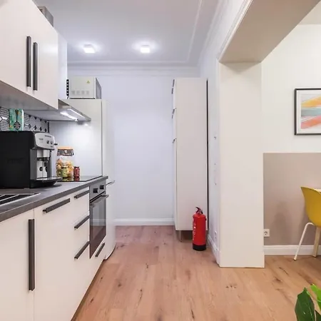 Charming In Prime Location Appartement *