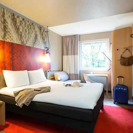 Hotel Ibis Alster Centrum 3*