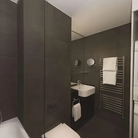 Adina Michel Aparthotel