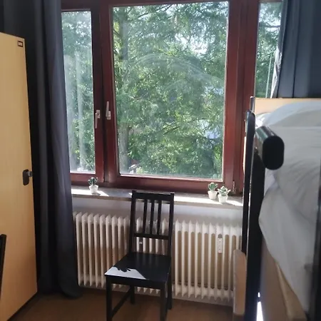 Hostel Monteurzimmer In West Bei Hansezimmer