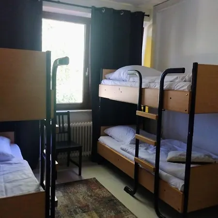 Hostel Monteurzimmer In West Bei Hansezimmer *