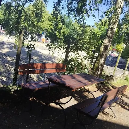 Monteurzimmer In West Bei Hansezimmer *