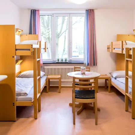Хостел Horner Rennbahn *