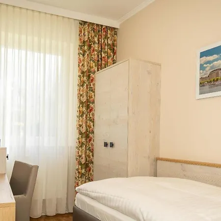 Rosengarten 4* Hamburg