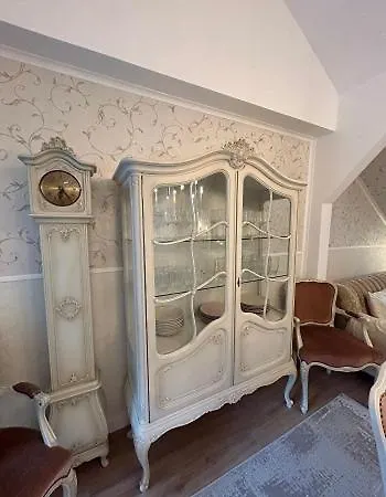 Apartment 28 Am Saseler Markt 4 Schlafzimmer Renoviert *