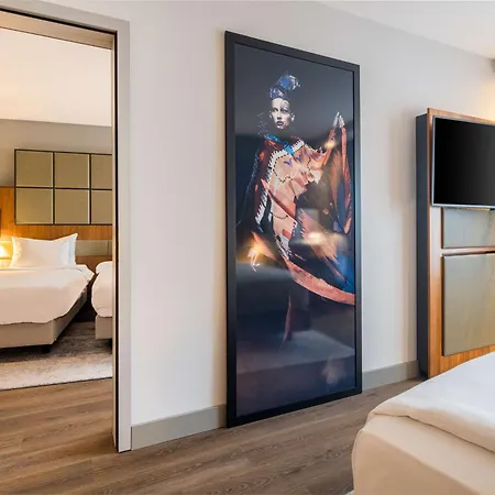 Radisson Blu Hotel, Airport Hotel 4*