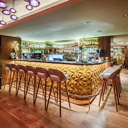 Fairmont Vier Jahreszeiten, Des Jahres 2023 & 2024- 101 Besten Hamburg