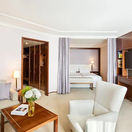 Hotel Grand Elysee 5*