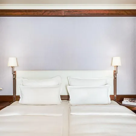 Grand Elysee 5*