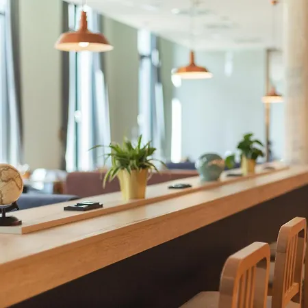 - The Niu, Yen By Ihg Hambourg