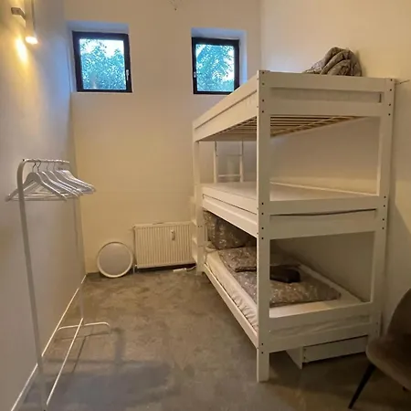 Schoenes Und Gemuetliches Apartment-haus Im Ruhigen Hinterhof *