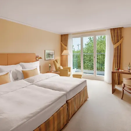 Grand Elysee Hotel