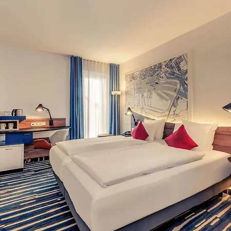 Hotel Mercure Mitte 4*