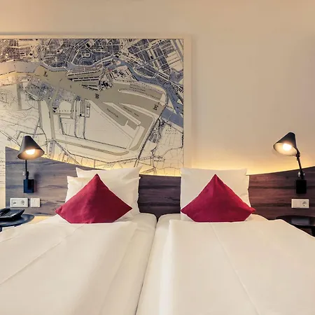 Mercure Mitte 4*