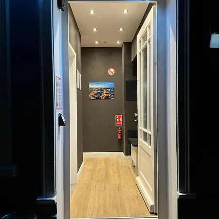 Suity-centrum Aparthotel *