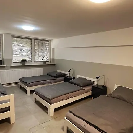 Zwei Quartier Apartment