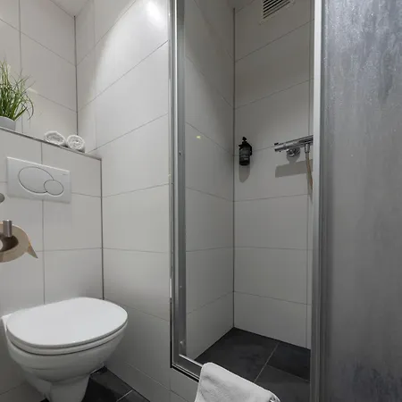 Auto-parkhotel St Pauli Hotel 2*