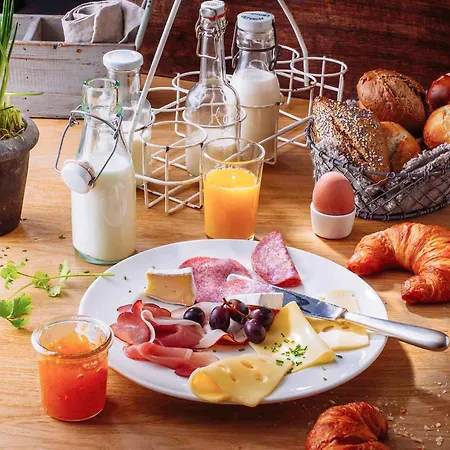 Ibis Alster Centrum 3*