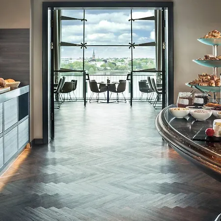 Отель Le Meridien 5*