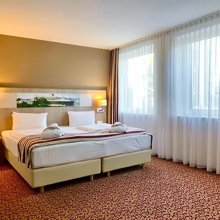 Mercure Am Volkspark מלון 4*