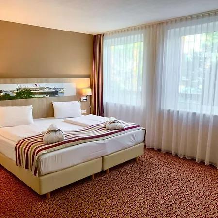 Mercure Am Volkspark מלון המבורג