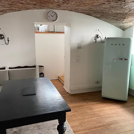 90sqm Unique Living Near The Alster