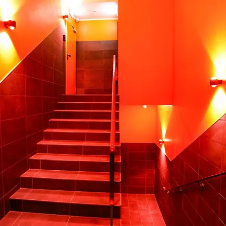 Sleephotels 1970s Hotel