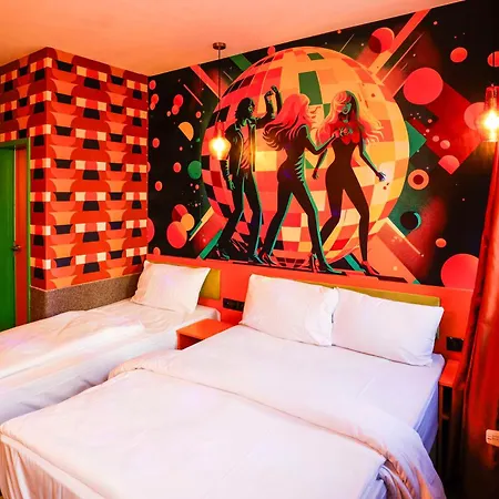Sleephotels 1970s Hotel *