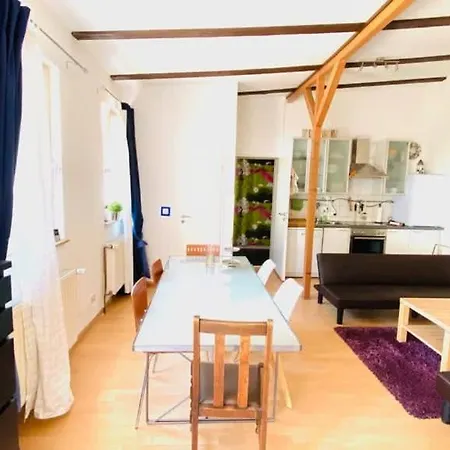 Hotel apartamentowy Loft Moin Near Ndr Uke Zoo *
